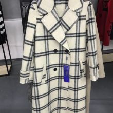 石狮军威服饰库存尾货服装批发与零售的综合解析