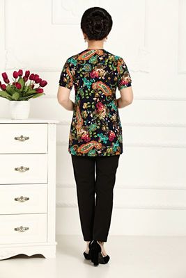 2014夏季中老年女装批发指南 韩版大码蕾丝短款连衣裙引领妈妈装新风尚